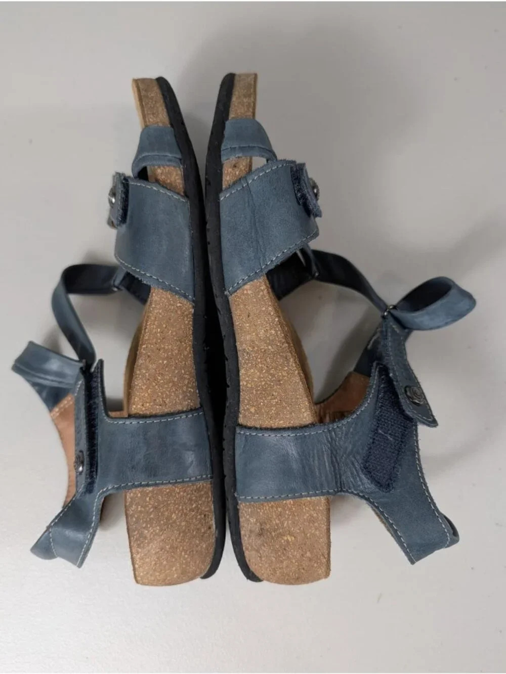 Taos trulie wedge sandals in navy blue leather women's size 7-7.5